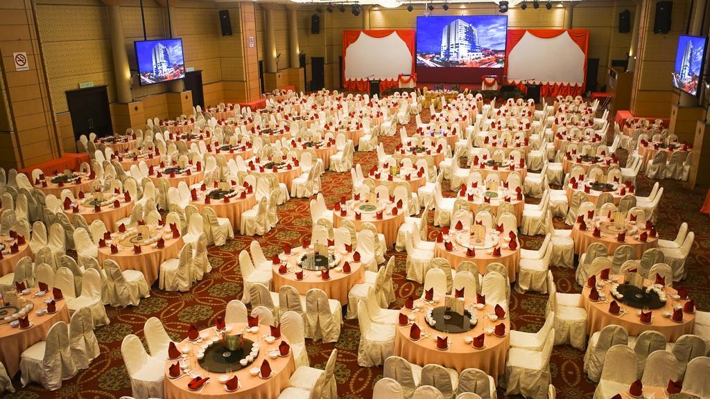 Mega Hotel Sdn Bhd Мири Экстерьер фото