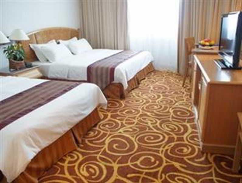 Mega Hotel Sdn Bhd Мири Экстерьер фото