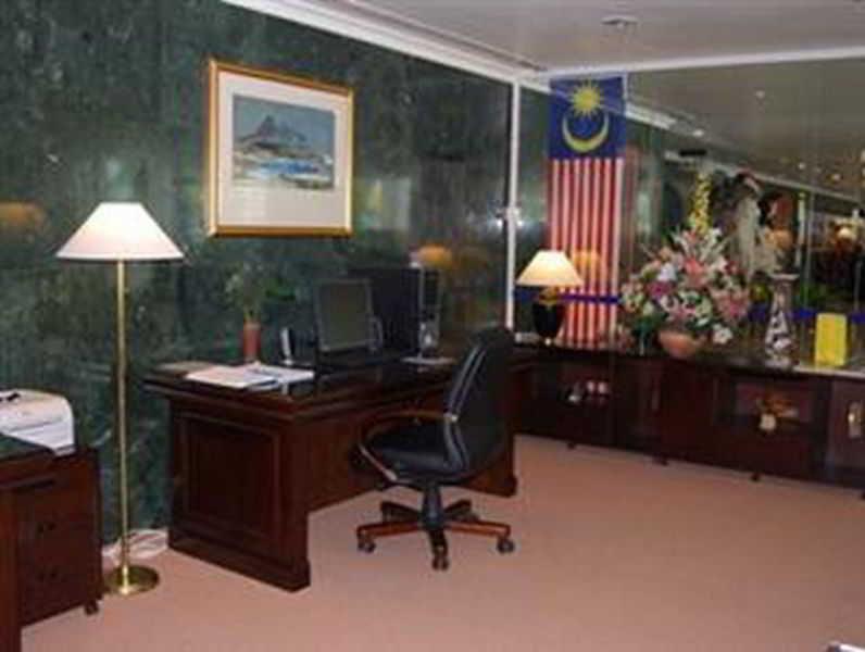 Mega Hotel Sdn Bhd Мири Экстерьер фото